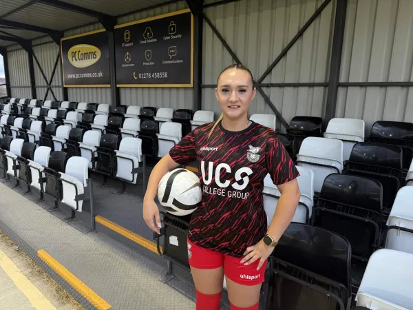Charlotte Buxton returns to Bridgwater United Women FC