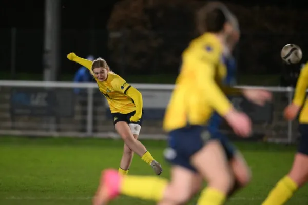 Report Belles 1 Leeds United 1