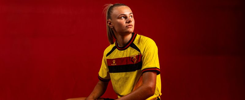 Women: Golden Girls Sign Bailey