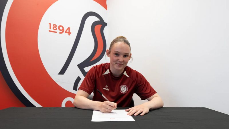 Durrant signs pro deal | Bristol City Women Football Club | Home