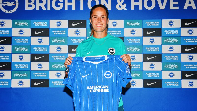Marisa Olislagers signs new contract