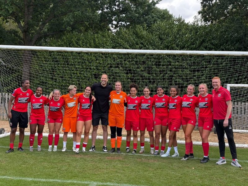 Cech Please! | Goalkeeping Legend Inspires Magpies