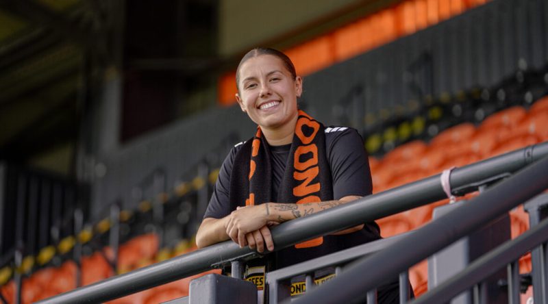 RUBIE SMITH JOINS THE BEES