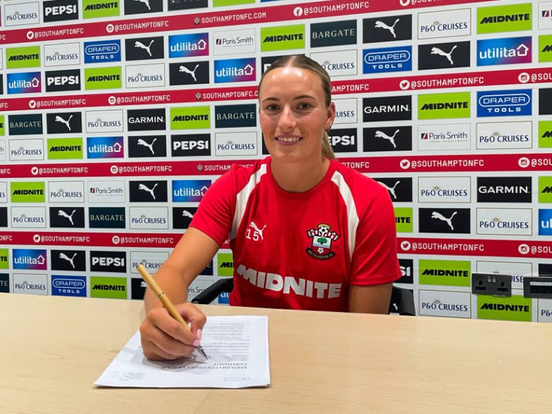 Women bolster ranks with Niamh Murphy signing | Southampton FC | News