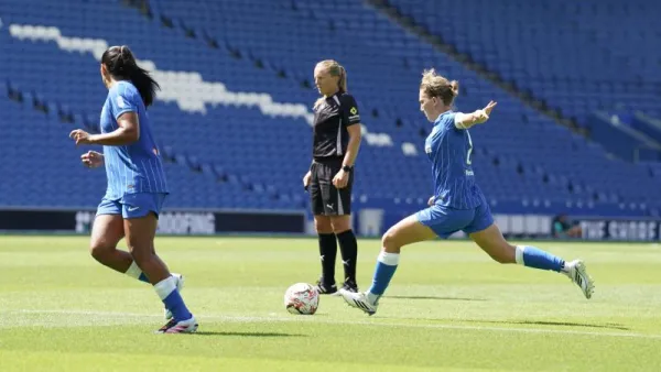 Symonds strikes from a free-kick as Albion draw with PSG