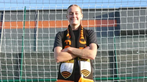 WELCOME TO THE BEES GEMMA BIGGADIKE