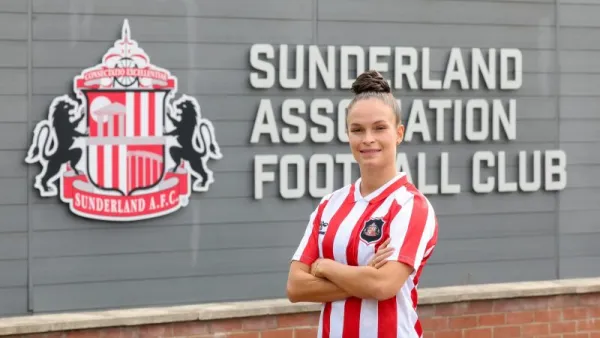 LAPLACETTE SIGNS FOR SAFC WOMEN